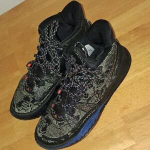 Nike Black and Blue Athletic Shoes